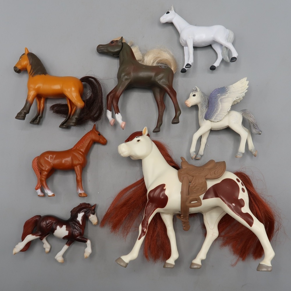 Mattel Dreamworks Spirit Lucky Stallion Horse Lot Toy Figure Empire Schleich
